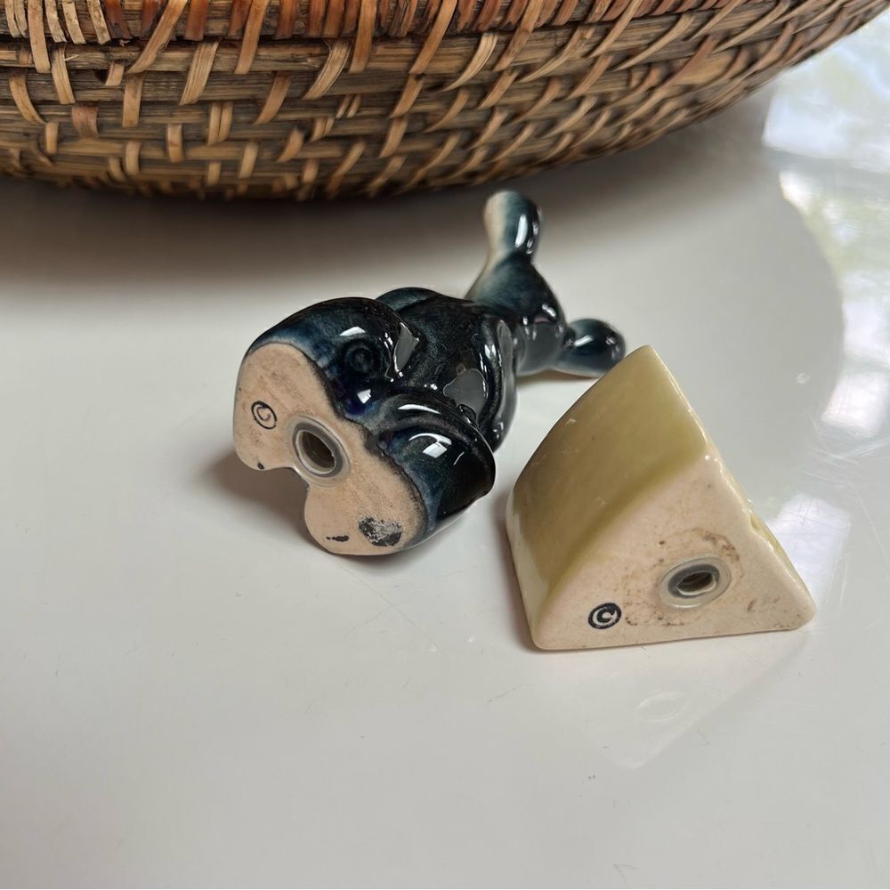 Quirky Mouse and Swiss Cheese Salt and Pepper Shakers Set - Picture 6 of 11